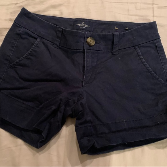 🌼 AEO navy midi shorts size 00 - Picture 3 of 5